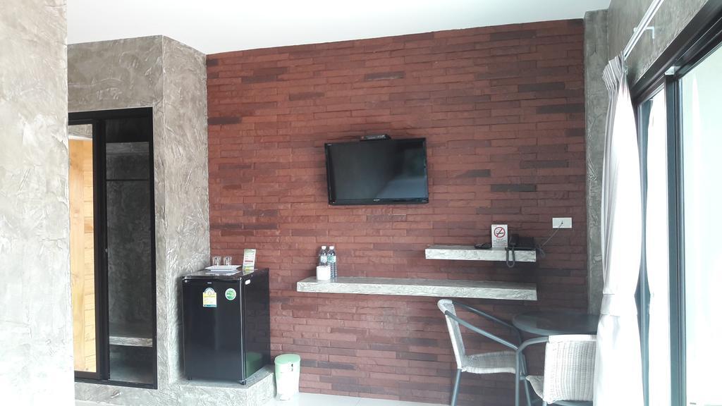 Moment House